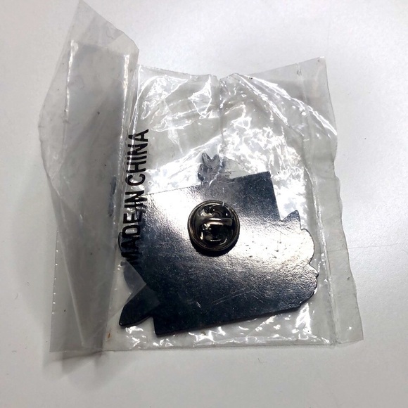 NEW SEALED STARBUCKS GOOD FEELS GOOD PIN - Picture 2 of 2